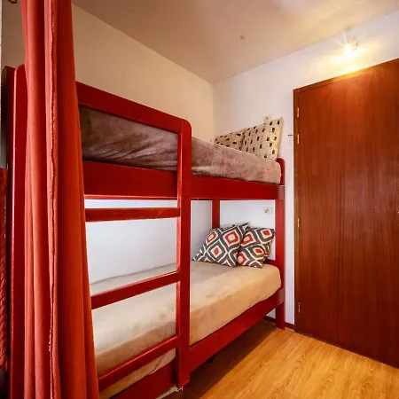 Apartament Chaleureux Pour 4 Pers. A Saint Lary Avec Balcon Et Parking - Fr-1-296-453 *